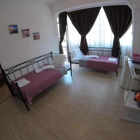 Kontinos * Neos Marmaras