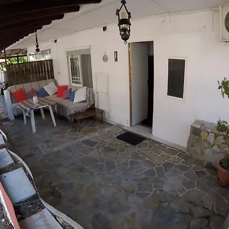 Kontinos Apartment